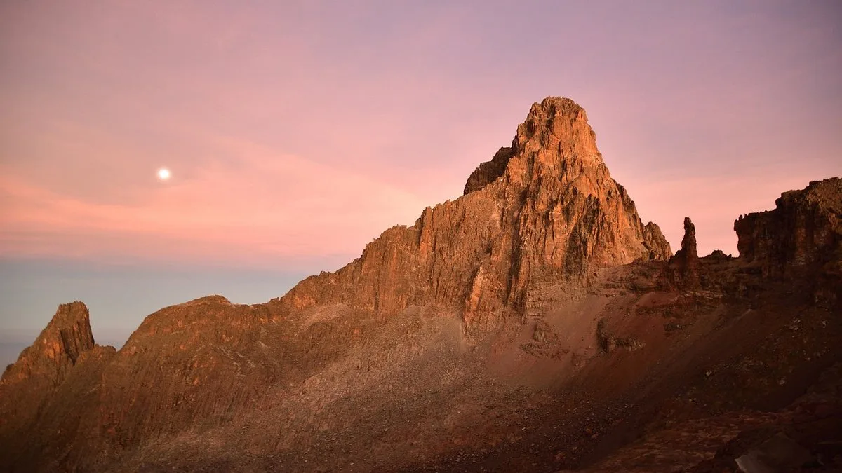 Voie Chogoria Mont Kenya : itinéraire 5 jours, refuges et prix